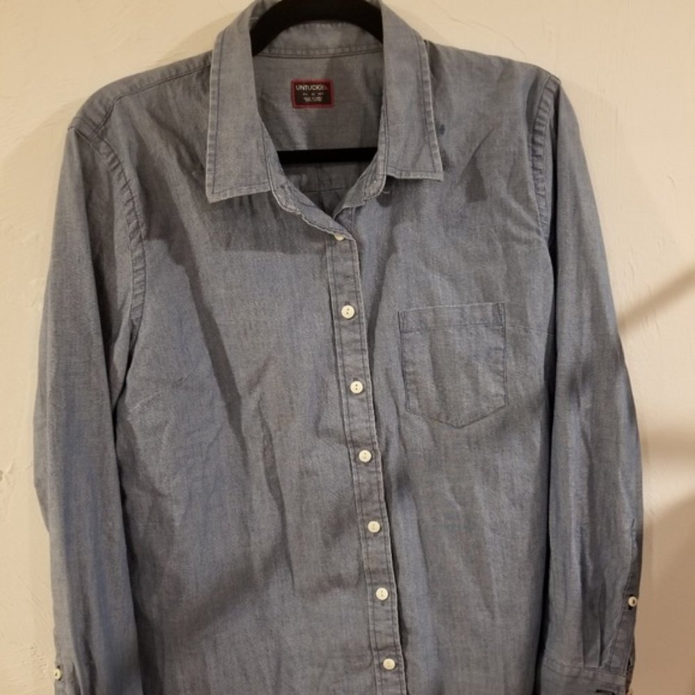 UNTUCKit Light Blue Button Down Sz 14